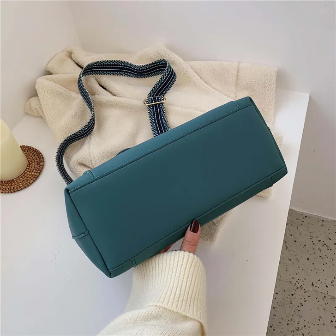 Vera Vegan Leather Hand Bag